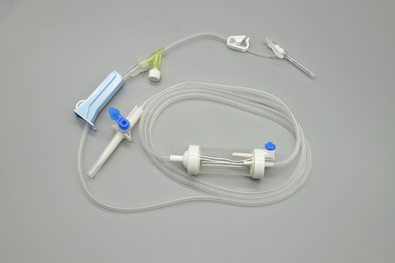 Indwelling needle infusion set